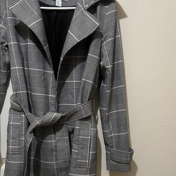 Carolina Belle Black and White Plaid Trench Coat - Picture 7 of 8